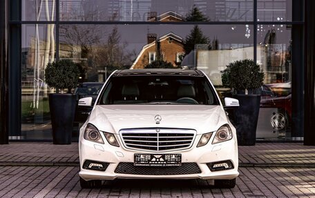 Mercedes-Benz E-Класс, 2011 год, 1 455 000 рублей, 2 фотография