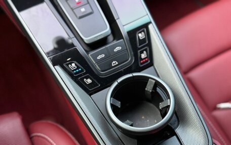 Porsche 911, 2022 год, 14 700 000 рублей, 17 фотография