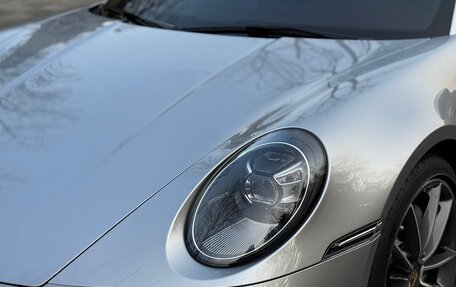 Porsche 911, 2022 год, 14 700 000 рублей, 19 фотография