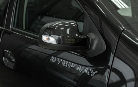 Renault Logan II, 2021 год, 1 400 000 рублей, 11 фотография