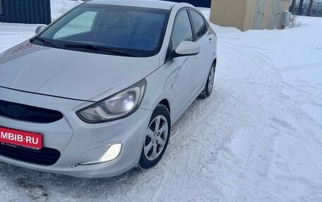 Hyundai Solaris II рестайлинг, 2012 год, 700 000 рублей, 7 фотография