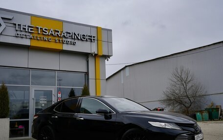 Toyota Camry, 2018 год, 2 900 000 рублей, 3 фотография