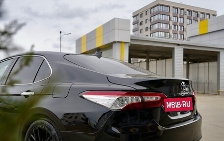 Toyota Camry, 2018 год, 2 900 000 рублей, 6 фотография