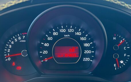 KIA Soul II рестайлинг, 2014 год, 1 099 000 рублей, 27 фотография