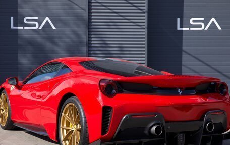 Ferrari 488, 2018 год, 79 000 000 рублей, 3 фотография