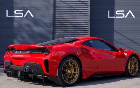 Ferrari 488, 2018 год, 79 000 000 рублей, 5 фотография