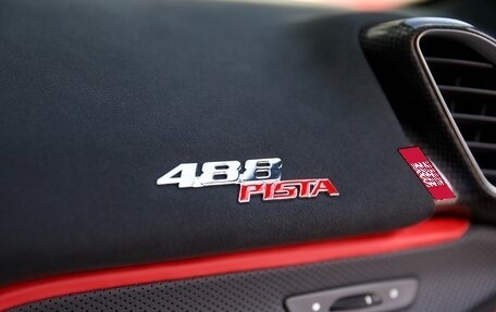 Ferrari 488, 2018 год, 79 000 000 рублей, 15 фотография