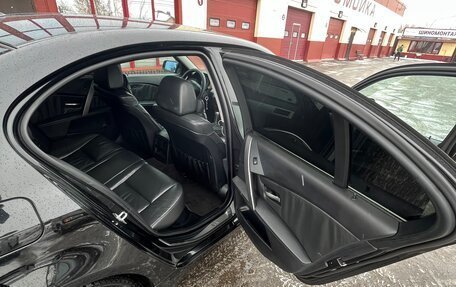 BMW 5 серия, 2004 год, 1 200 000 рублей, 12 фотография