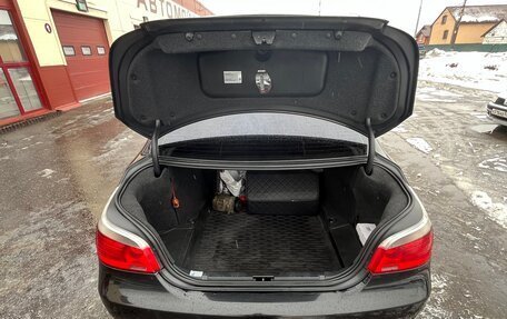 BMW 5 серия, 2004 год, 1 200 000 рублей, 13 фотография