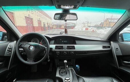 BMW 5 серия, 2004 год, 1 200 000 рублей, 18 фотография