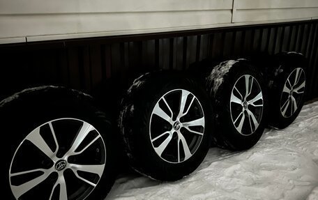 Toyota RAV4, 2017 год, 2 490 000 рублей, 8 фотография