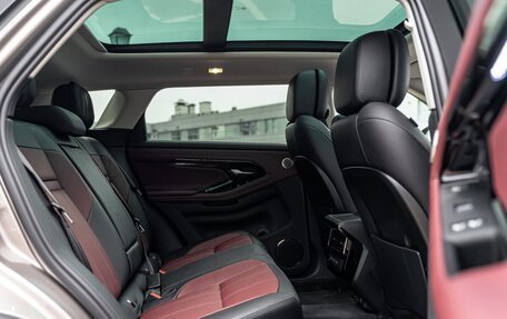 Land Rover Range Rover Evoque II, 2025 год, 6 490 000 рублей, 30 фотография