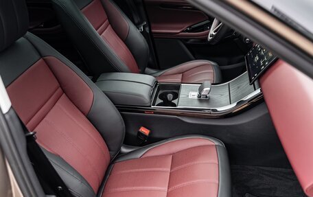 Land Rover Range Rover Evoque II, 2025 год, 6 490 000 рублей, 37 фотография