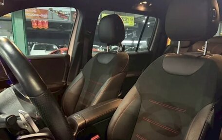 Mercedes-Benz GLB, 2022 год, 2 050 000 рублей, 15 фотография