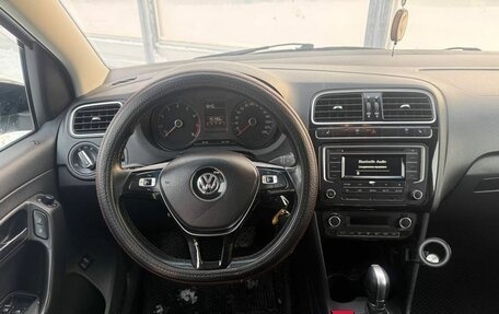 Volkswagen Polo VI (EU Market), 2017 год, 930 000 рублей, 12 фотография