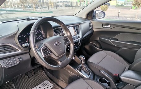 Hyundai Solaris II рестайлинг, 2018 год, 1 500 000 рублей, 3 фотография