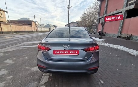 Hyundai Solaris II рестайлинг, 2018 год, 1 500 000 рублей, 17 фотография