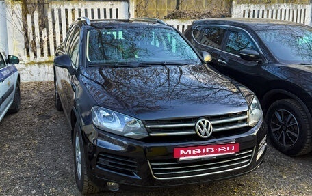 Volkswagen Touareg III, 2012 год, 1 650 000 рублей, 2 фотография