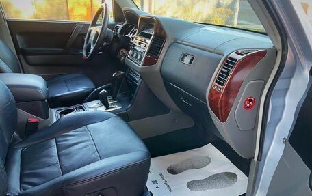 Mitsubishi Pajero III рестайлинг, 2003 год, 1 180 000 рублей, 12 фотография