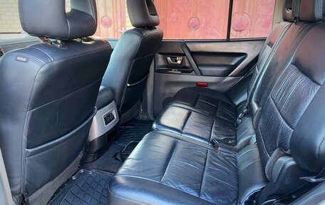 Mitsubishi Pajero III рестайлинг, 2003 год, 1 180 000 рублей, 13 фотография