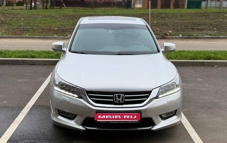 Honda Accord IX рестайлинг, 2013 год, 1 375 000 рублей, 2 фотография