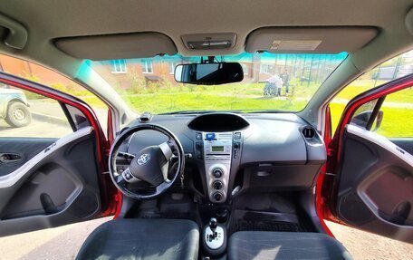 Toyota Yaris III рестайлинг, 2007 год, 370 000 рублей, 5 фотография