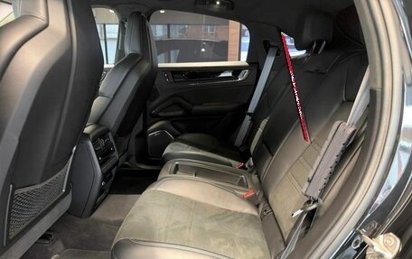 Porsche Cayenne III, 2023 год, 23 499 000 рублей, 17 фотография