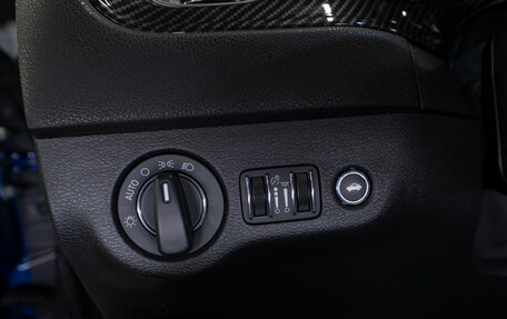 Dodge Charger, 2019 год, 3 900 000 рублей, 21 фотография