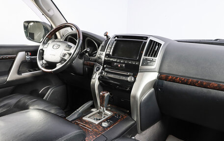 Toyota Land Cruiser 200, 2013 год, 4 199 000 рублей, 18 фотография
