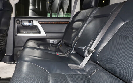 Toyota Land Cruiser 200, 2013 год, 4 199 000 рублей, 20 фотография