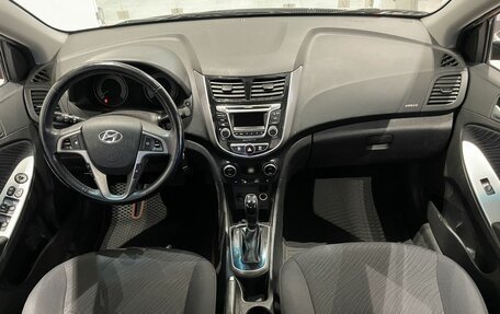 Hyundai Solaris II рестайлинг, 2015 год, 1 099 000 рублей, 10 фотография