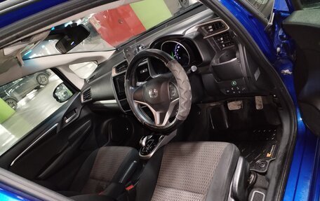 Honda Fit III, 2018 год, 980 000 рублей, 2 фотография