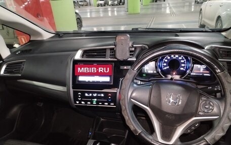 Honda Fit III, 2018 год, 980 000 рублей, 3 фотография