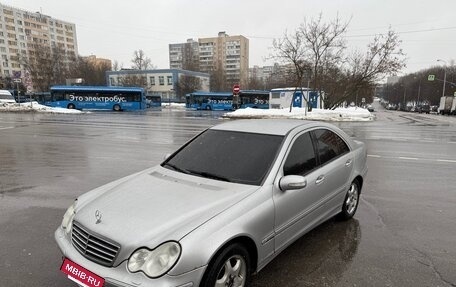 Mercedes-Benz C-Класс, 2005 год, 630 000 рублей, 19 фотография