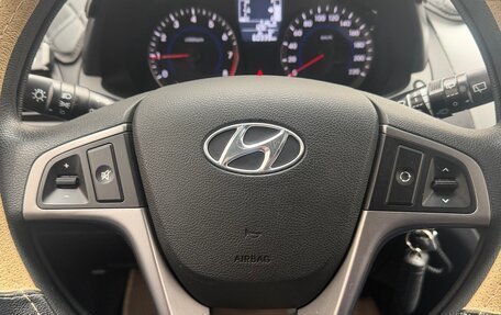 Hyundai Solaris II рестайлинг, 2015 год, 1 000 000 рублей, 9 фотография