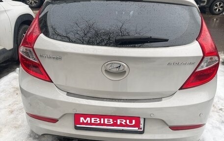 Hyundai Solaris II рестайлинг, 2015 год, 1 000 000 рублей, 6 фотография