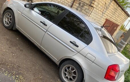 Hyundai Verna II, 2006 год, 395 000 рублей, 3 фотография