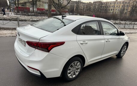 Hyundai Solaris II рестайлинг, 2017 год, 780 000 рублей, 3 фотография