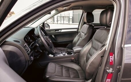 Volkswagen Touareg III, 2013 год, 1 795 000 рублей, 11 фотография