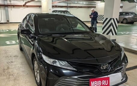 Toyota Camry, 2019 год, 3 000 000 рублей, 3 фотография