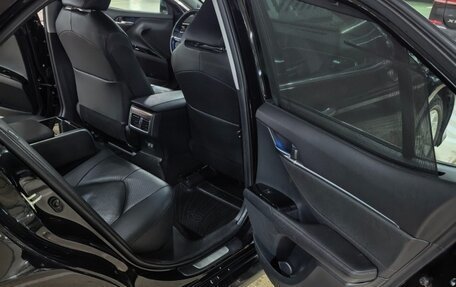 Toyota Camry, 2019 год, 3 000 000 рублей, 11 фотография