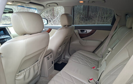 Infiniti QX70, 2017 год, 2 699 000 рублей, 7 фотография