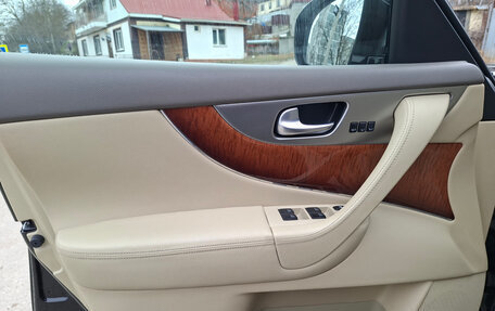 Infiniti QX70, 2017 год, 2 699 000 рублей, 12 фотография