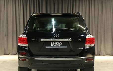 Toyota Highlander III, 2013 год, 1 999 000 рублей, 18 фотография