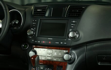 Toyota Highlander III, 2013 год, 1 999 000 рублей, 14 фотография