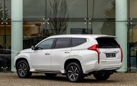 Mitsubishi Pajero Sport III рестайлинг, 2017 год, 2 395 000 рублей, 4 фотография