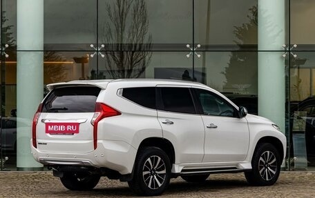 Mitsubishi Pajero Sport III рестайлинг, 2017 год, 2 395 000 рублей, 6 фотография