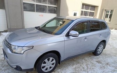Mitsubishi Outlander III рестайлинг 3, 2013 год, 1 200 000 рублей, 1 фотография