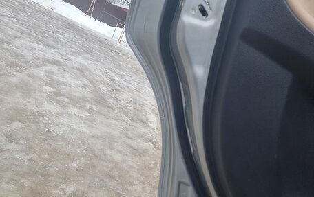 Nissan Note II рестайлинг, 2011 год, 635 000 рублей, 26 фотография