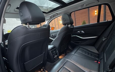 BMW 3 серия, 2020 год, 3 590 000 рублей, 18 фотография